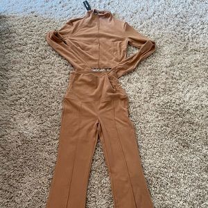 Fashion Nova Just Over You Pant Set - Mocha
Size: XL